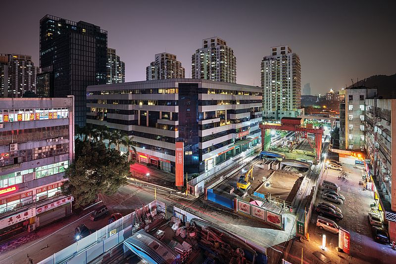 Inner-city TBM jobsite for building a metro line in Shenzhen, China, Ø 6,250 mm