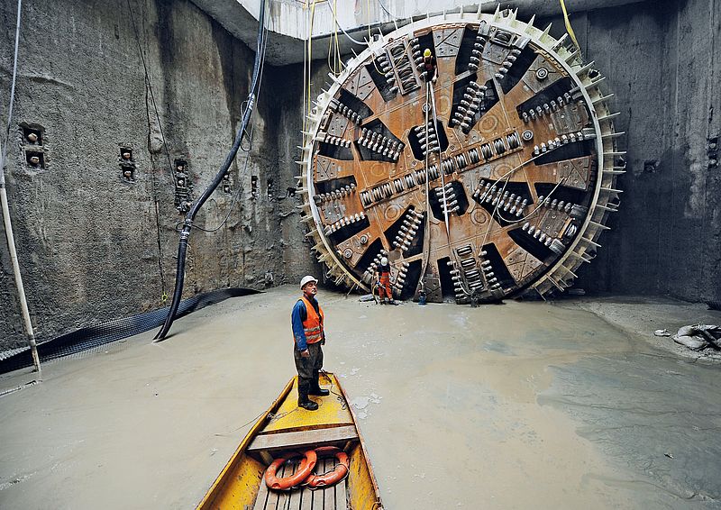 Target shaft in Düsseldorf for the Wehrhahn Line, Germany, Mixshield, Ø 9,490mm, 14 Dec. 2011